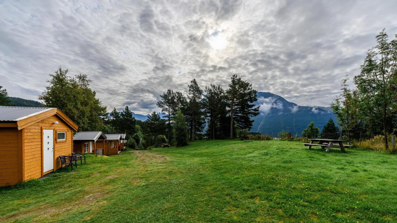 Korsbakken Camping Villa Isfjorden Eksteriør billede